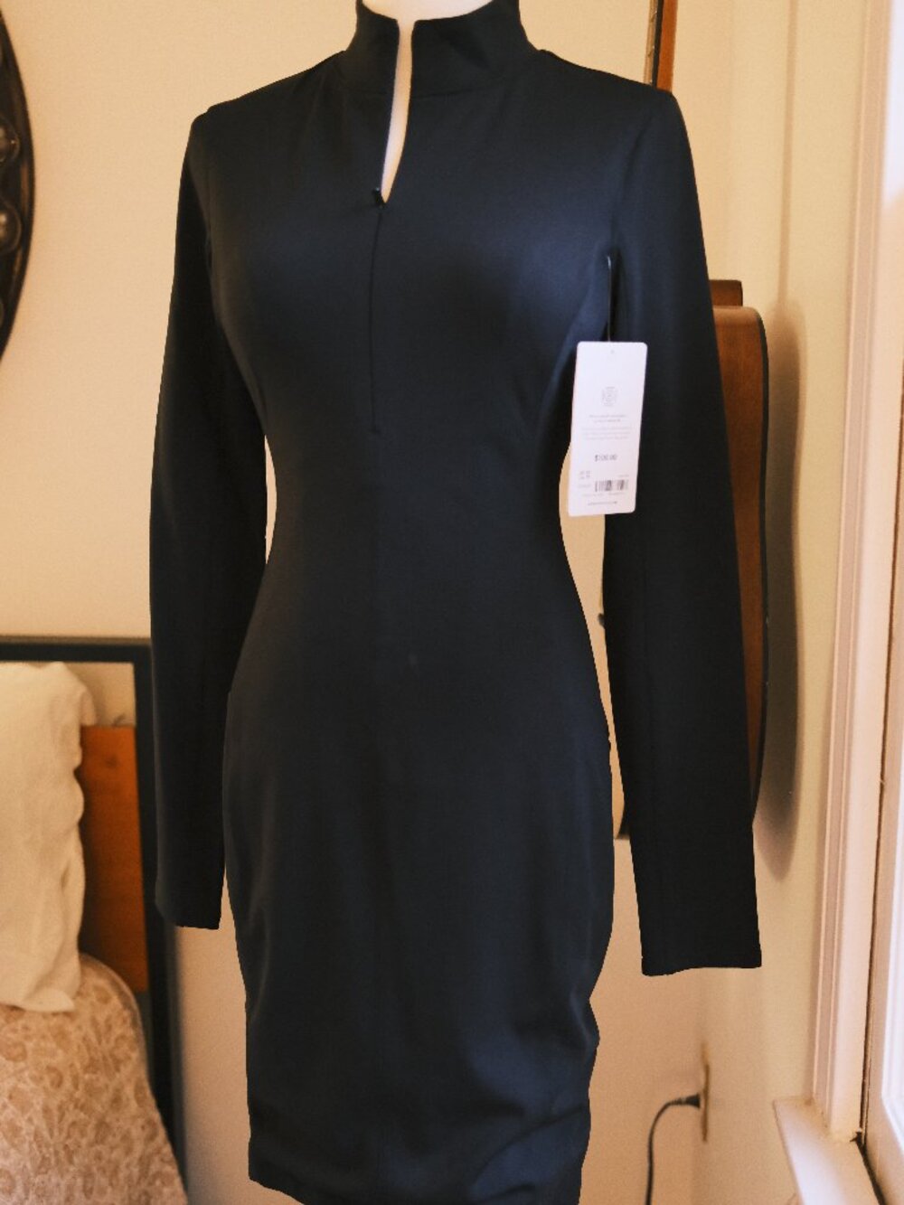 Athleta Black Athletic Mini Dress NWT Size XS Long Sleeve Travel Dress